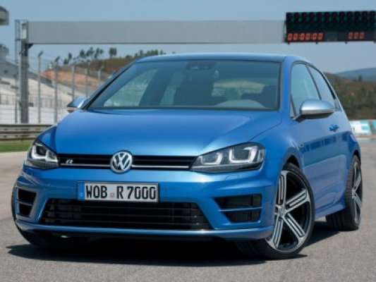 Volkswagen lucrează la cel mai puternic motor cu patru cilindri din lume